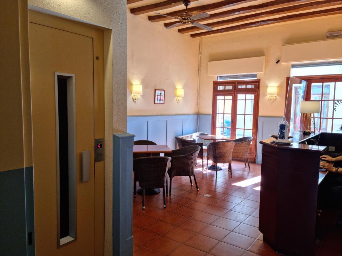 Hotel Torino Masnou Ngoại thất bức ảnh